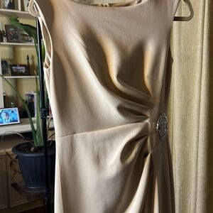 NEW - JESSICA HOWARD maxi sz 4